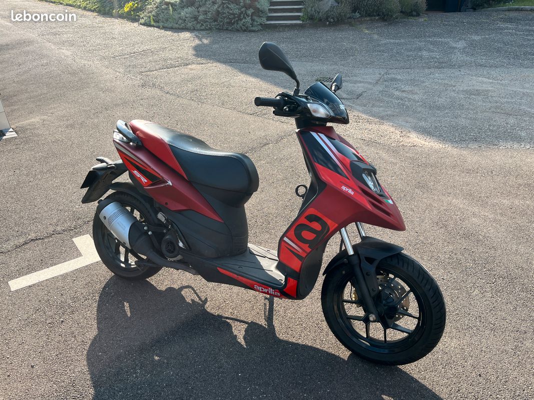 Scooter Aprilia 50 Prezzo Aprilia Sr 50 Vendita In Moto E Scooter