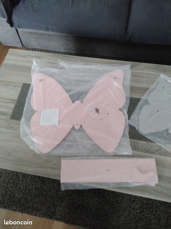 Étagères papillon (image 2)