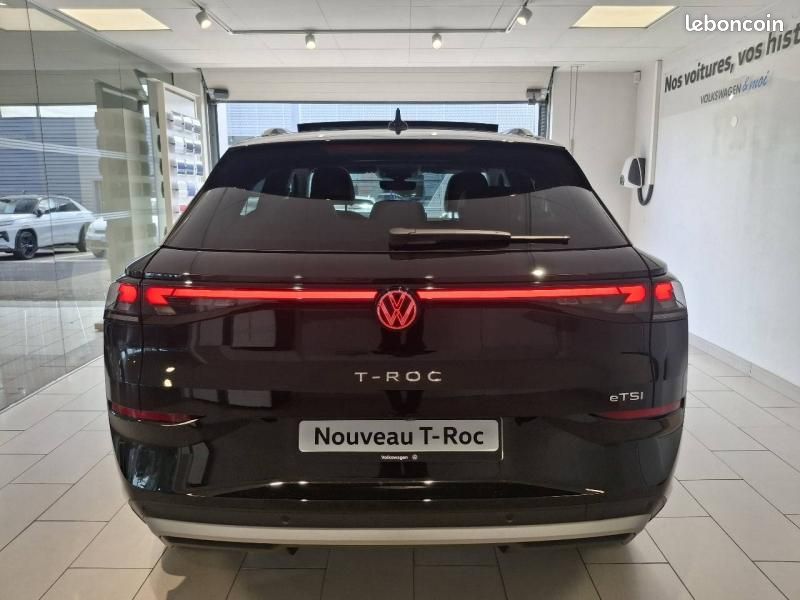 Volkswagen T-Roc 1.5 eTSI 150ch Style DSG7 (image 8)