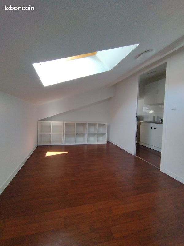 Appartement 2 pièces 25 m² · à Saint-Étienne · 25 m² · 360 €