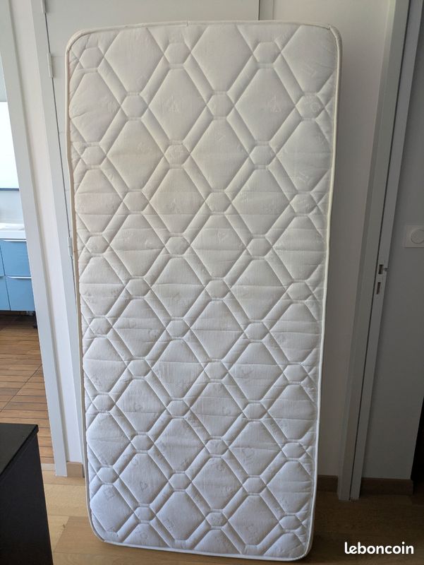 Donne matelas 90x190 (image 1)