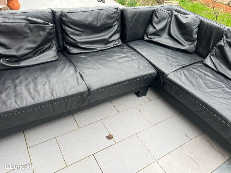 Fauteuil noir cuire (image 3)