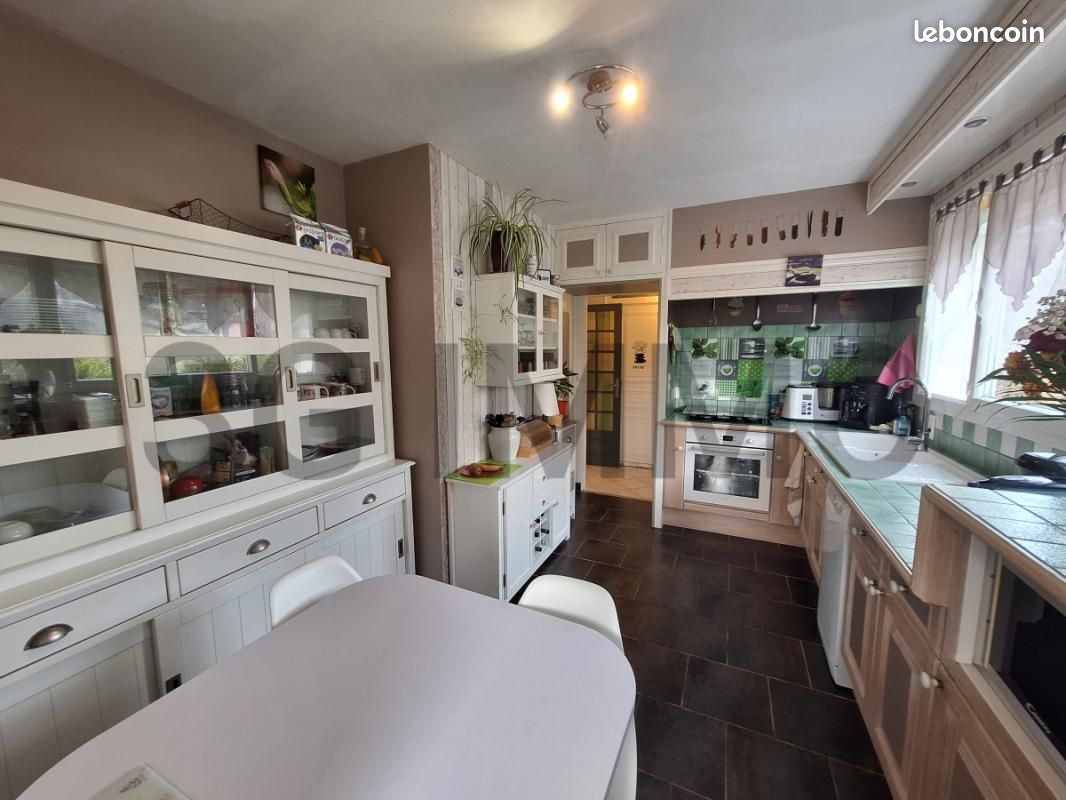Maison 6 pièces 135 m² - Loudun 86200 (image principale 7)