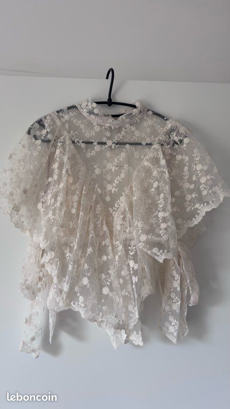 Haut dentelle (image 2)
