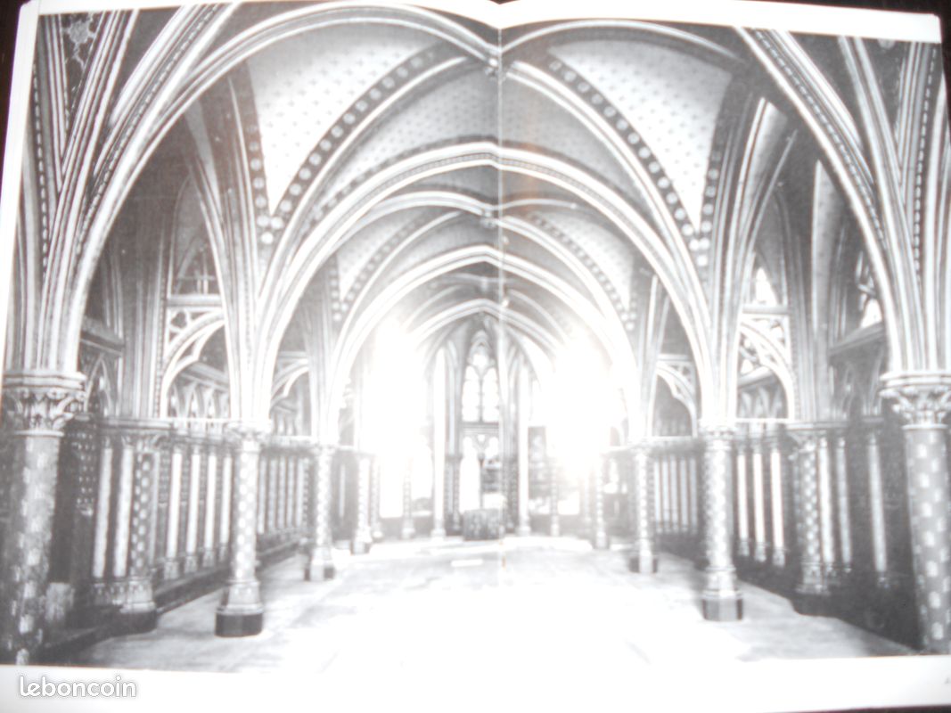 LA SAINTE-CHAPELLE Nefs et Clochers (image 3)