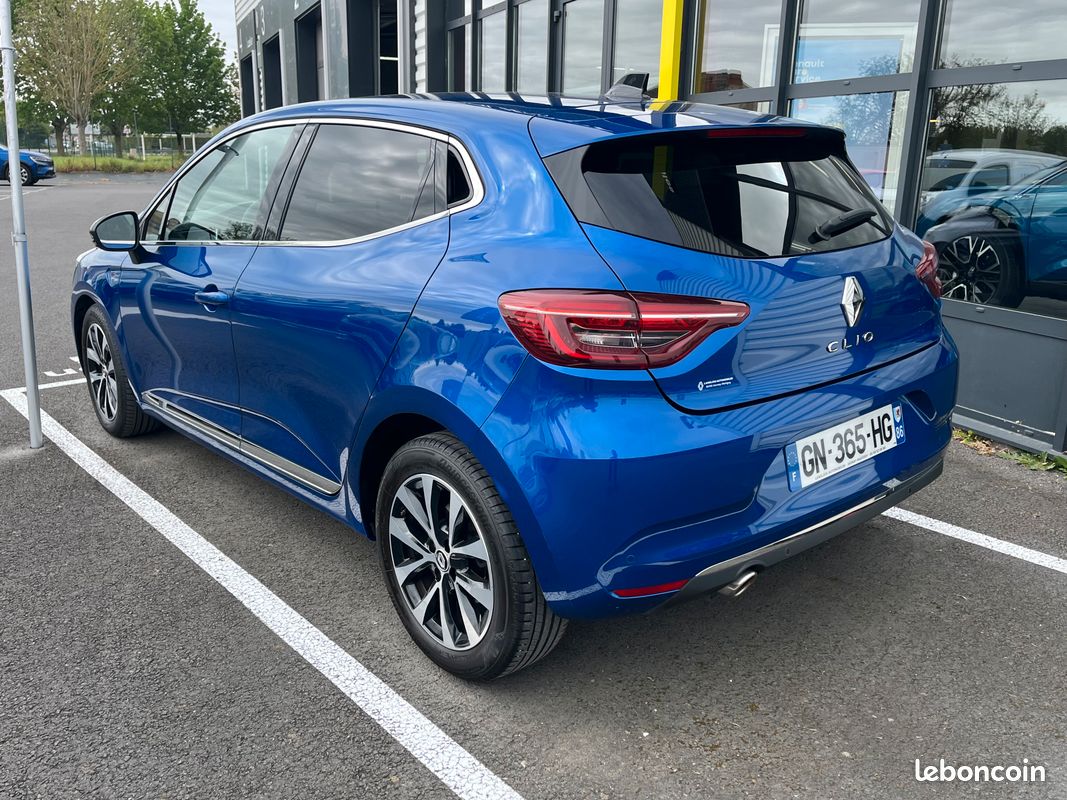 Renault clio 1.0 tce 90ch techno (image 3)