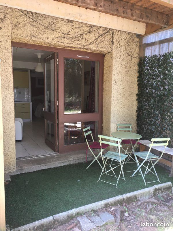 Appartement 2 pièces 28 m² · à Marvejols · 28 m² · 330 €/mois