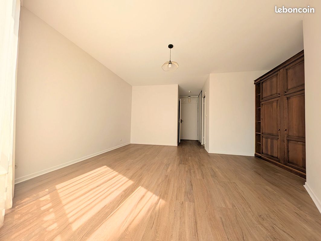Appartement 1 pièce 27 m² · à Houilles · 27 m² · 850 €
