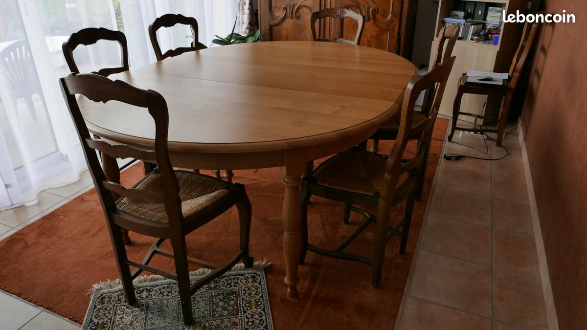 Vend table ronde en chêne (image 1)