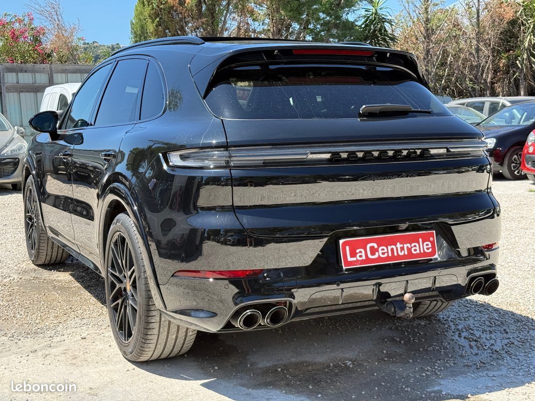 Porsche cayenne gts full option 2024 (image 4)