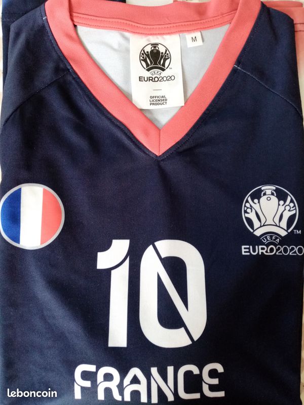 Lot 2 Tee-shirt UEFA France et Italie (image 1)