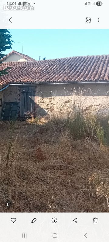 Maison 1 pièce 200 m² · à Culhat · 200 m² · 40 000 €