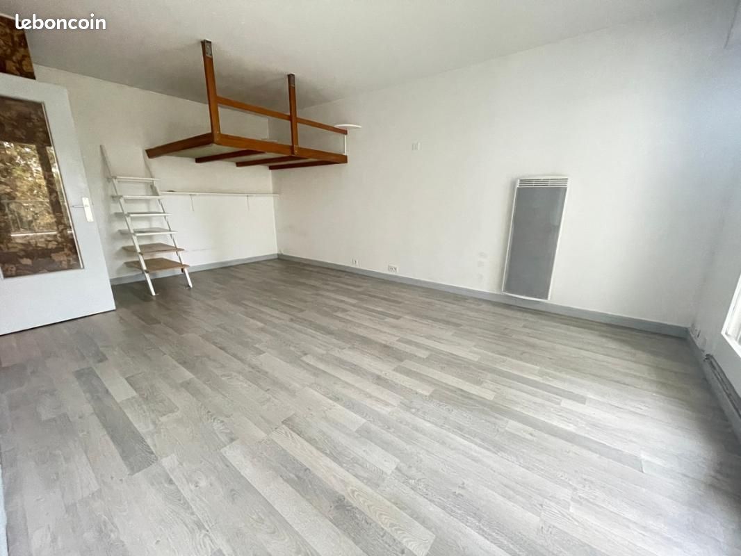 Appartement 1 pièce 34 m² · à Livry-Gargan · 34 m² · 122 000 €