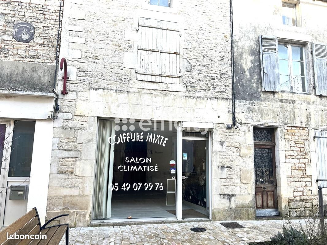 Local commercial 170 m² · à Sauzé-Entre-Bois · 170 m² · 36 500 €