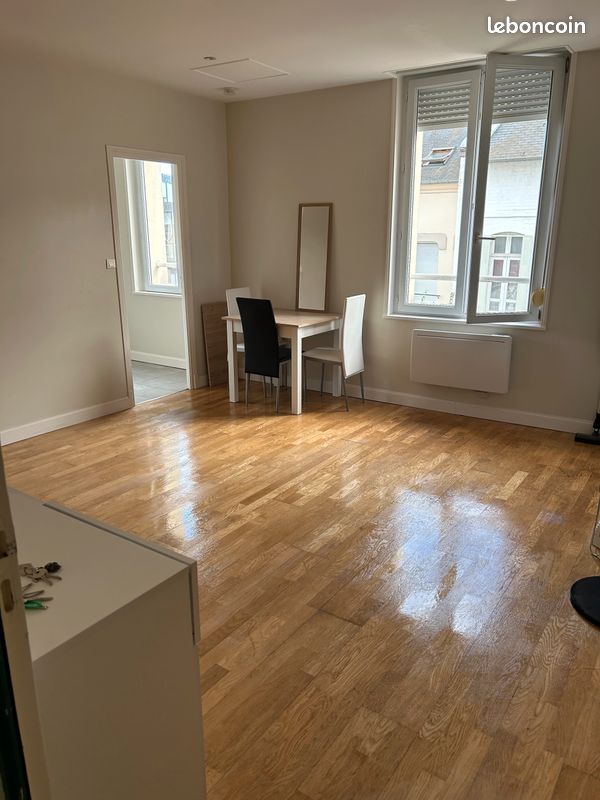 Appartement 4 pièces 38 m² · à Saint-Quentin · 38 m² · 595 €/mois
