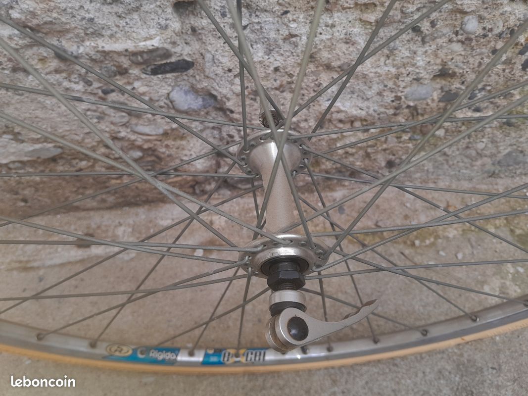 Jante chromée d'origine de marque Rigida pour cyclomoteurs anciens