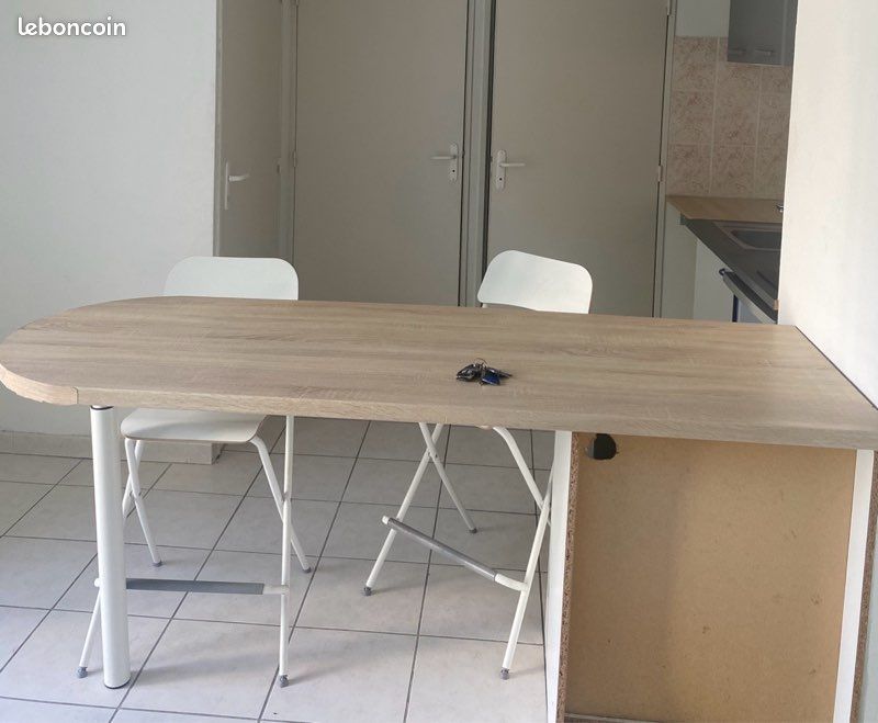Îlot central / Mange-debout de cuisine + 2 tabourets (image 4)