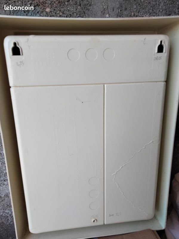 Armoire pharmacie (image 8)