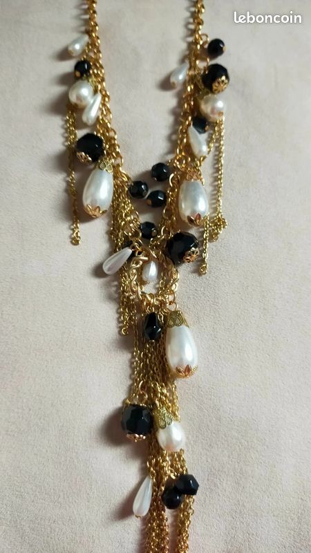 Collier De Perles Blanches Et Noires Avec Broche Rose Noire Marionnaud - Neuf Sans Emballage