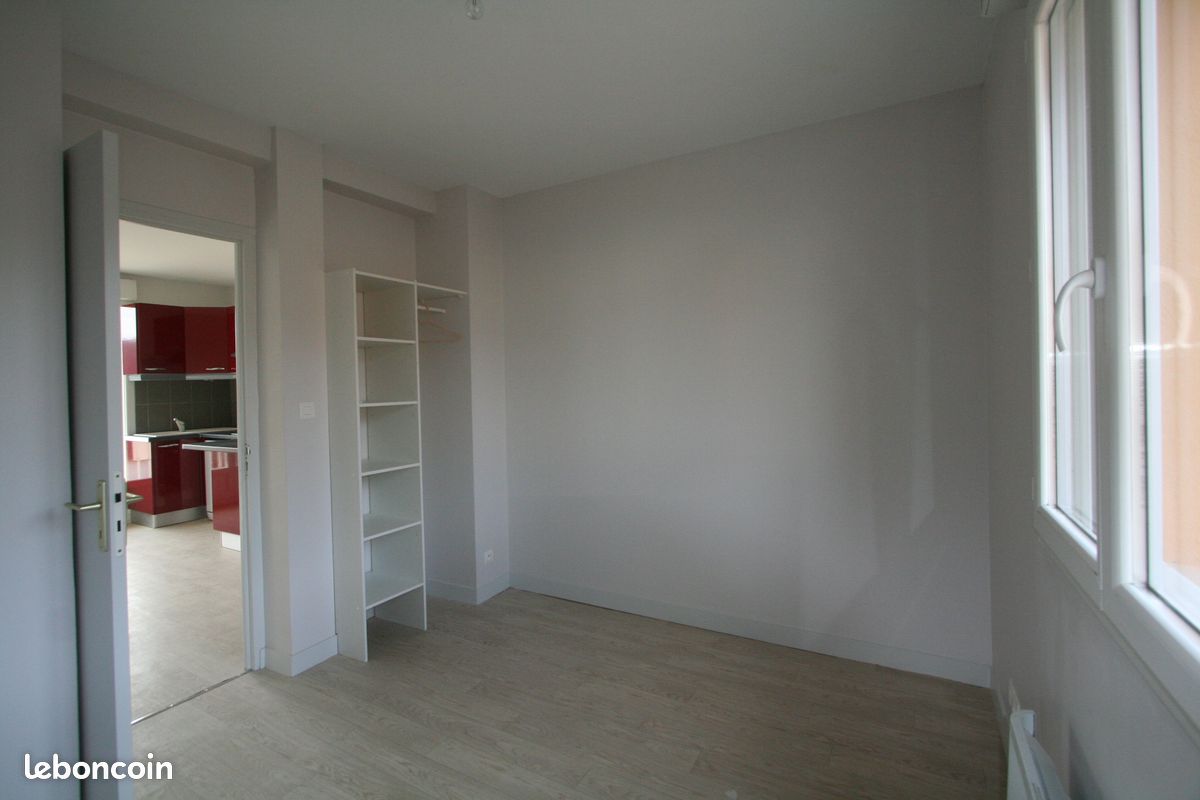 Joli petit T3 ensoleillé très équipé - Le Palais-sur-Vienne 87410 (image 2)