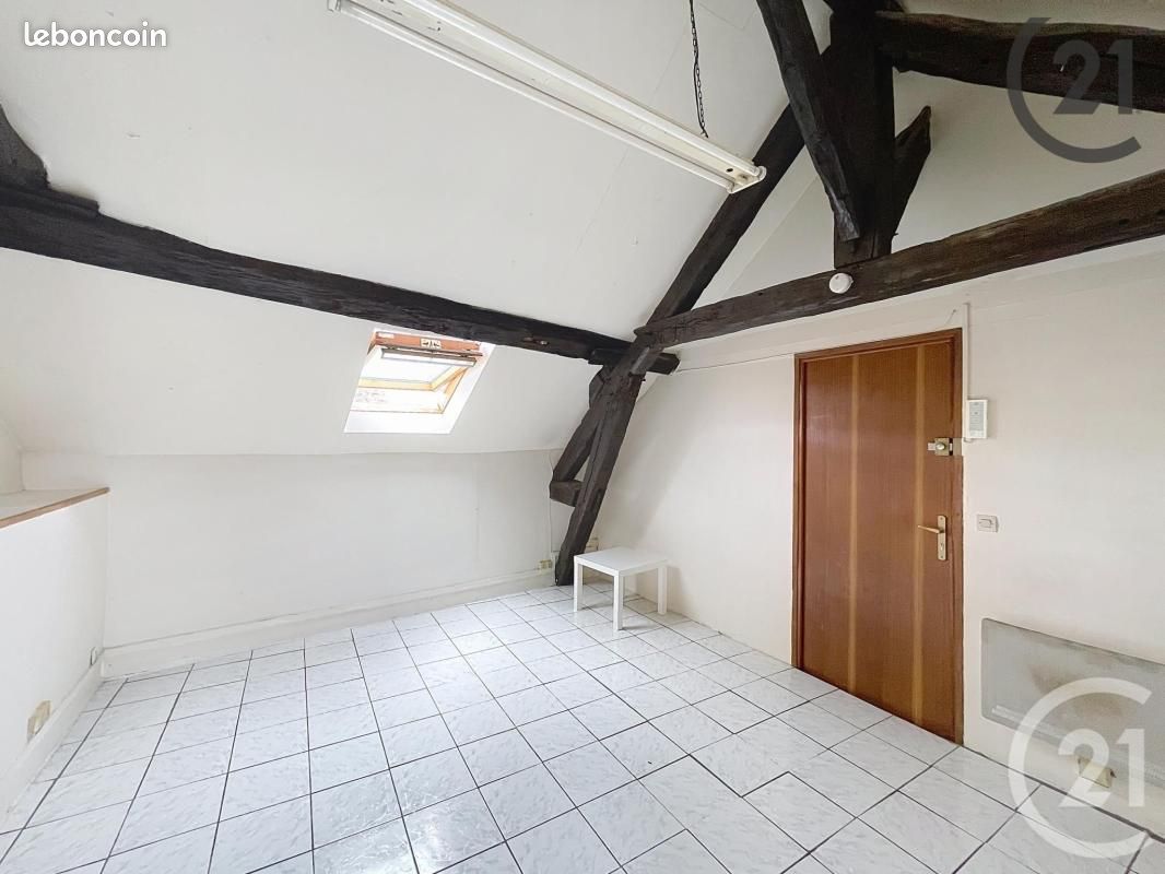 Appartement 1 pièce 17 m² · à Lieusaint · 17 m² · 65 000 €