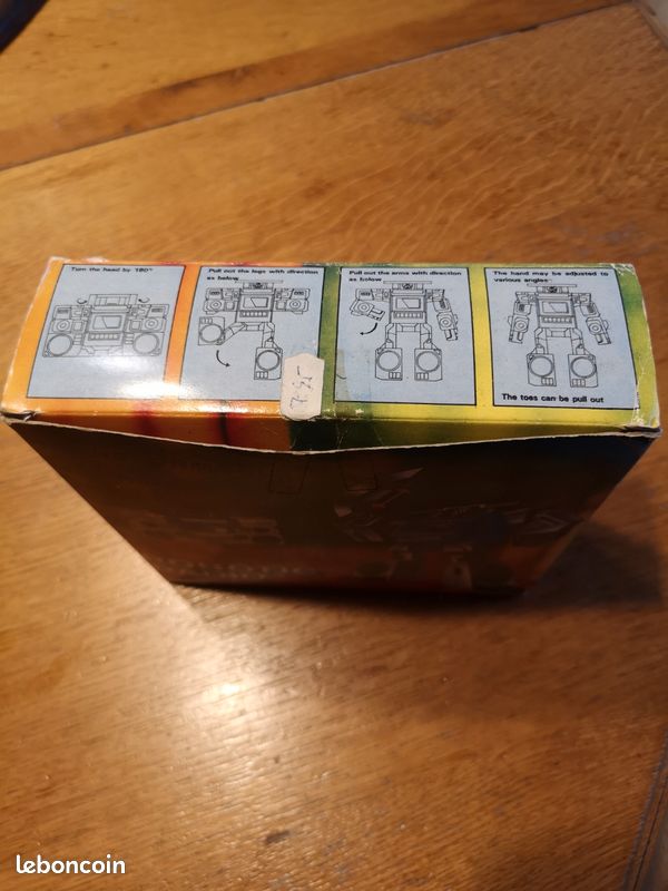 VINTAGE G1 TRANSFORMER Hasbro Robot Takara 1984 Robot Boombox Radio
