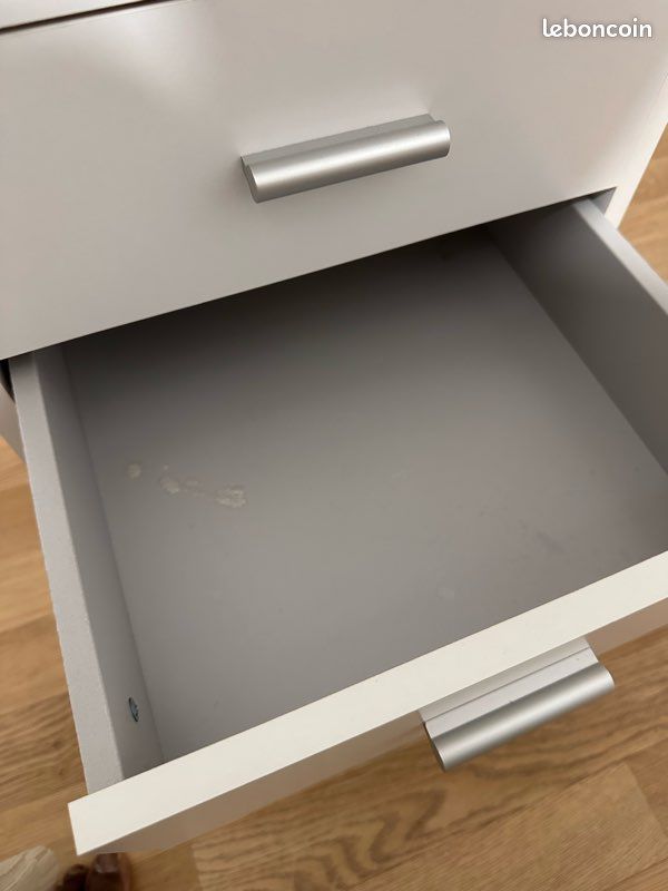 Bureau (image 3)