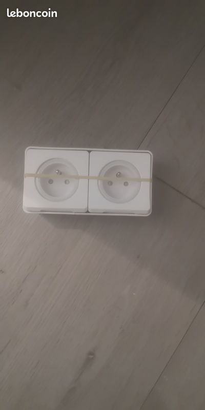 Prises de courant schneider double étanche (image 2)