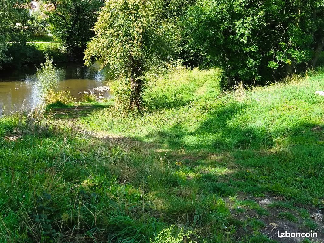 Terrain 1800 m² · à Saint-Cirgues · 1 800 m² · 60 000 €