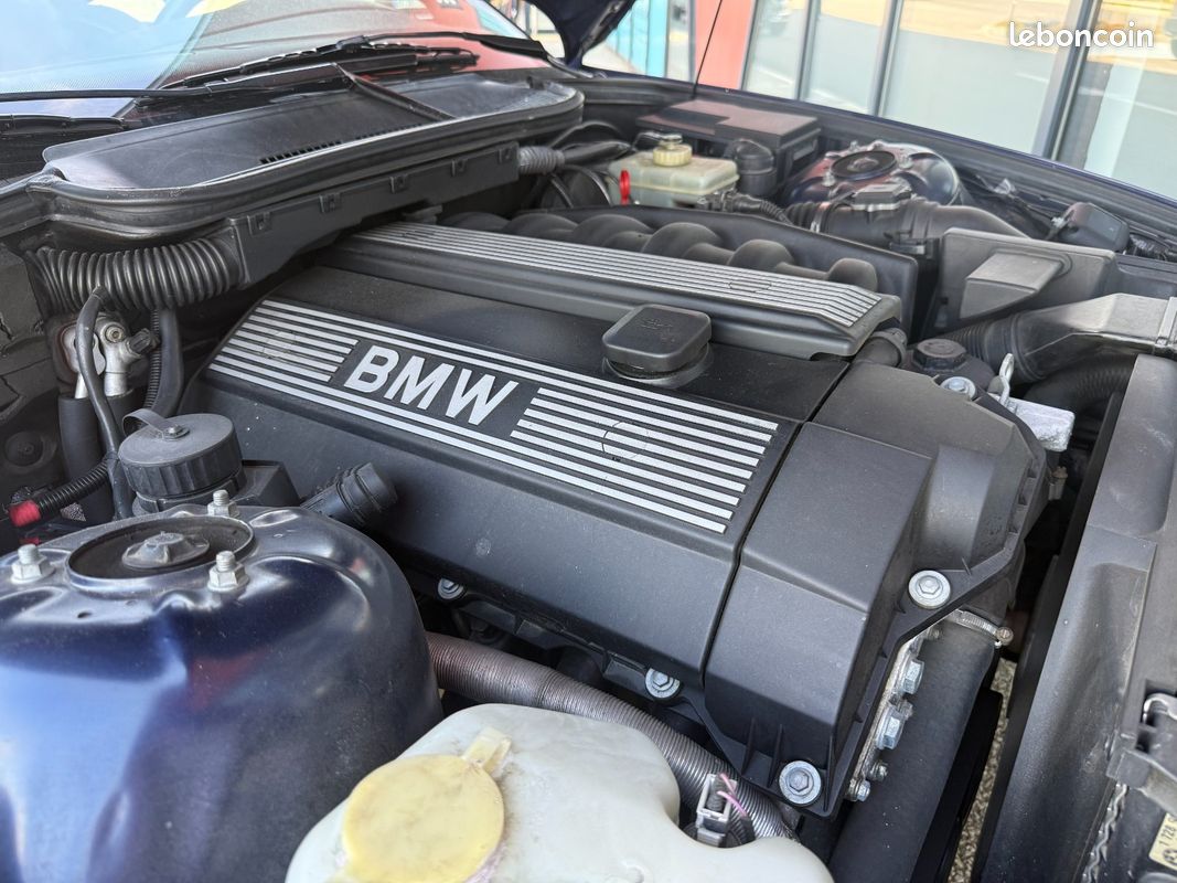 BMW 3 Cabriolet 320i (image 19)