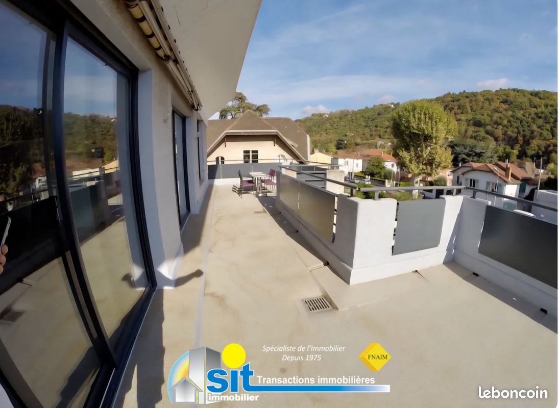 Immeuble 324 m² · à Vienne · 324 m² · 690 000 €