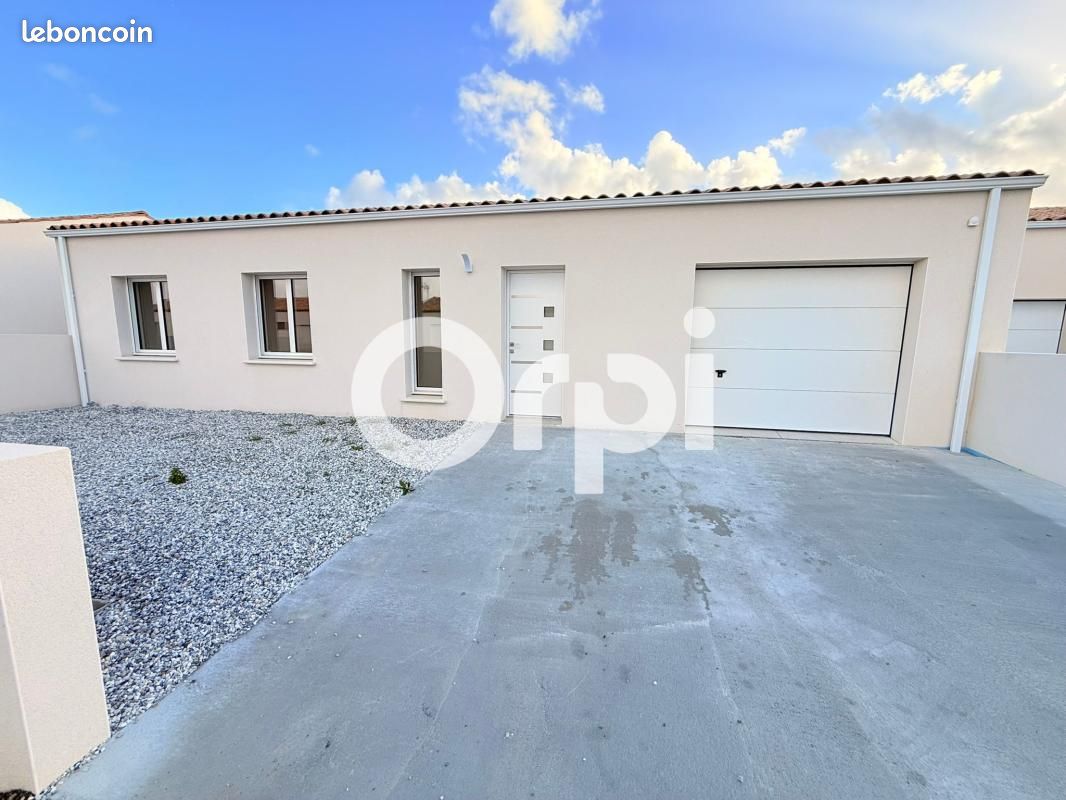 Maison 4 pièces 91 m² · à Surgères · 91 m² · 1 180 €/mois