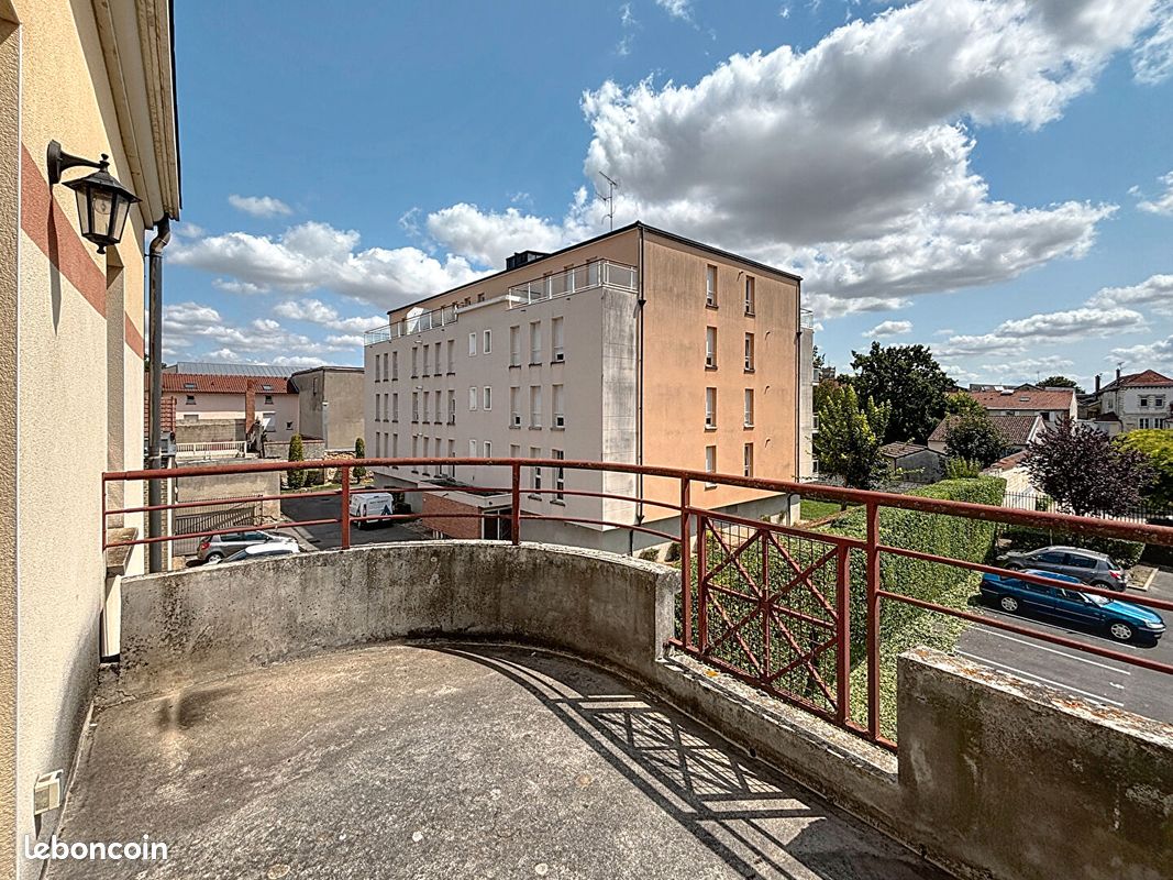 Appartement a louer chalons-en-champagne - 3 pièce(s) - 87 m2 - Surfyn