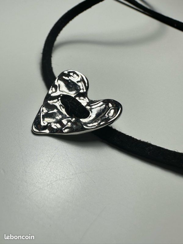 Collier Ras De Cou (Choker) En Daim Avec Cœur Nacré - Marron - Neuf