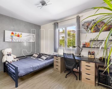 Maison 698 000 € - 192 m²