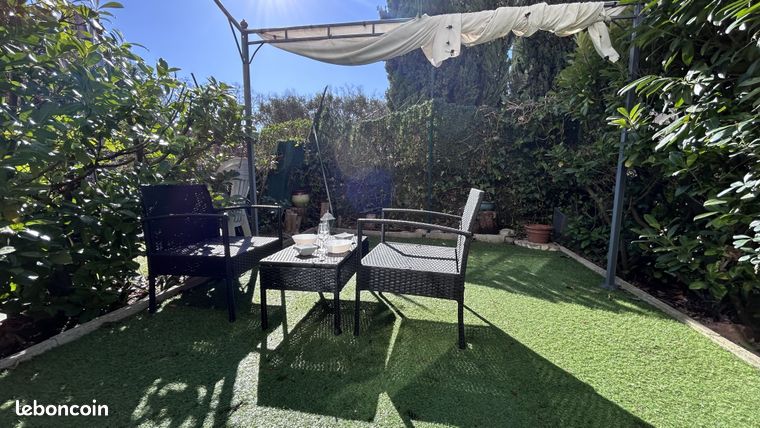 Studio 1 pièce 19 m²