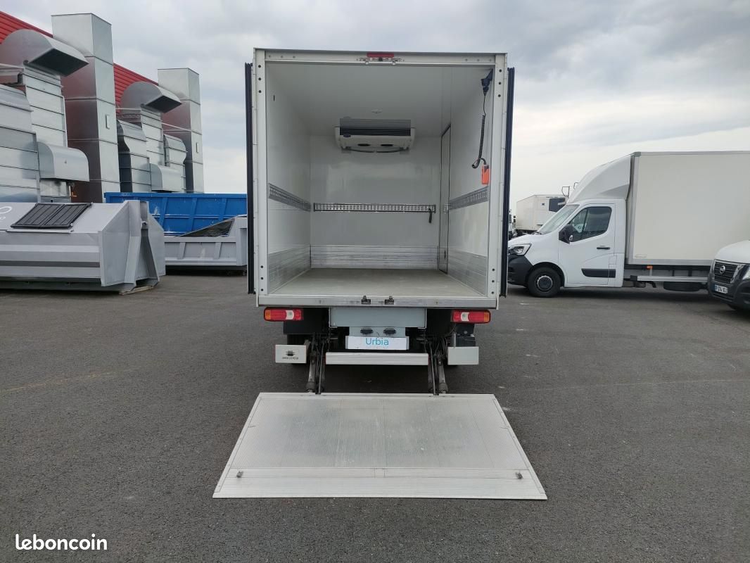Iveco Daily CHASSIS CABINE FRIGO 12M3 160 CV ROUES JUMELEES HAYON CAISSE CAZAUX GROUPE THERMOKING... (image 8)