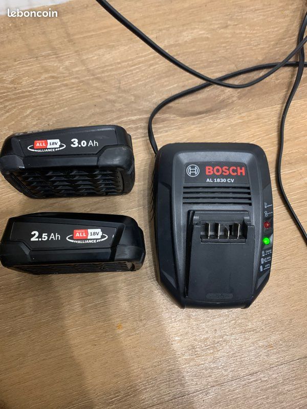 Chargeur et batteries bosch Bricolage