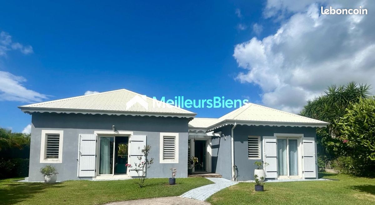 Maison 5 pièces 156 m² · à Sainte-Anne · 156 m² · 629 000 €