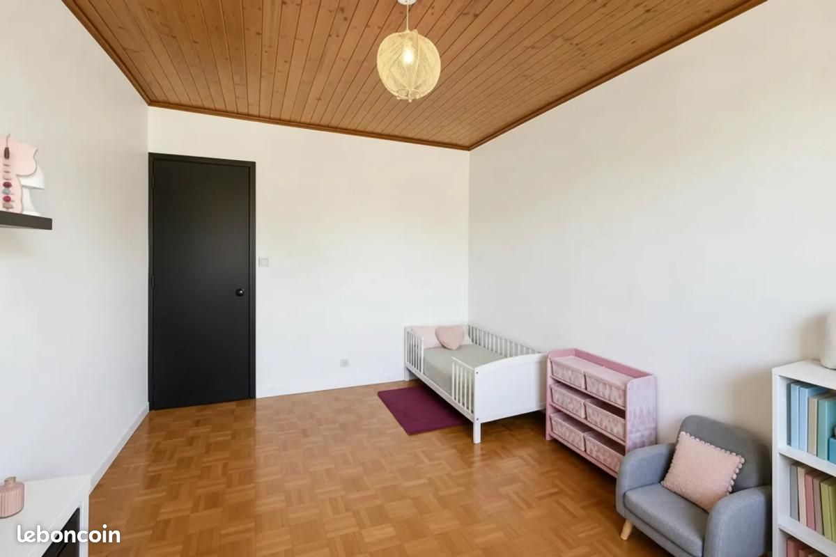 Maison 8 pièces 205 m² (image 2)