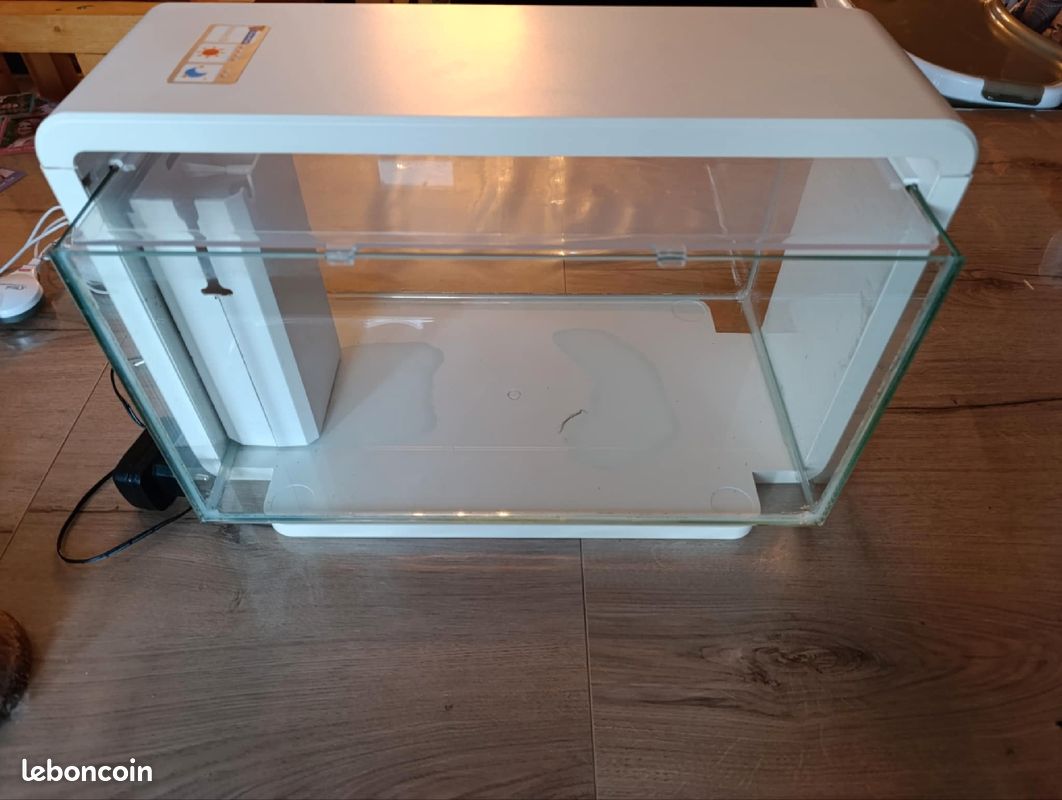 Aquarium superfish home 25 (image 1)