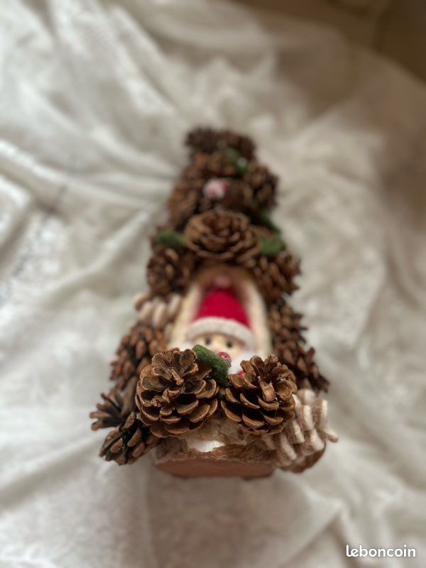 Décoration de Noël - Sapin en pomme de pin (image 7)