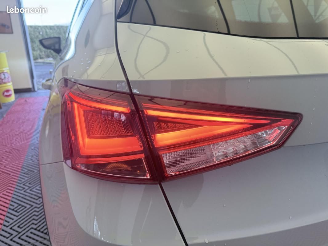 Seat Arona 1.0 TSI 95 ch Start/Stop BVM5 Copa (image 8)