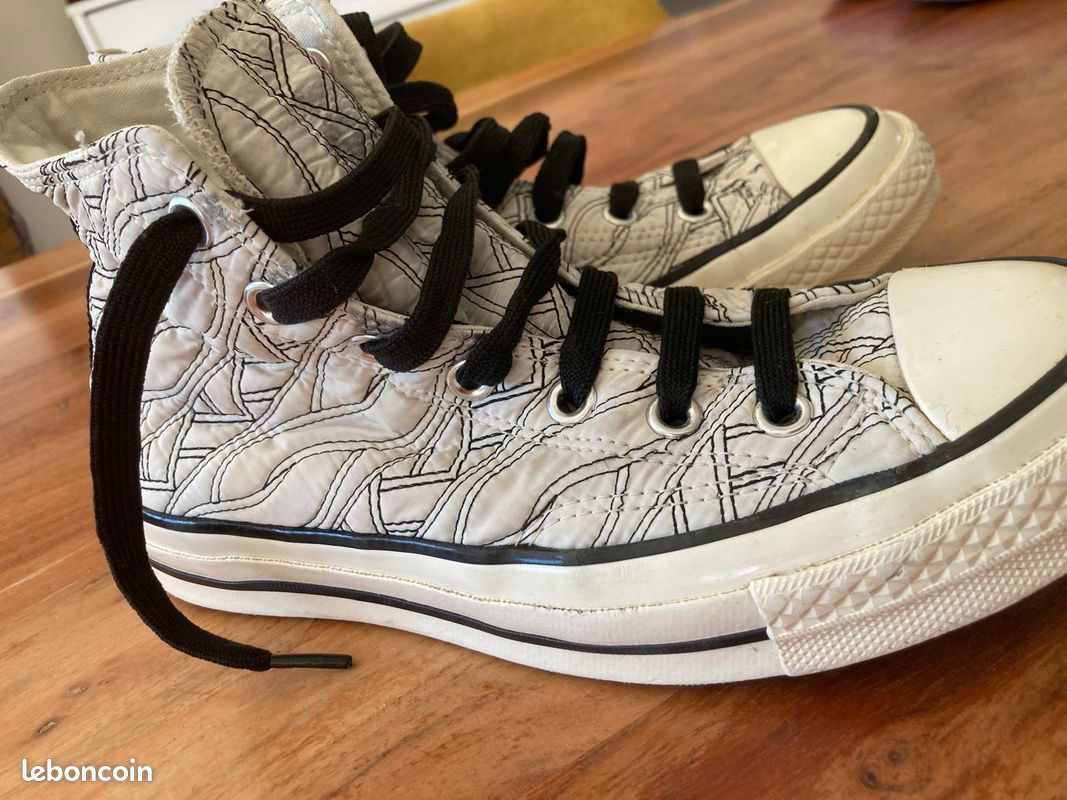 Converse noires et blanches 37 (image 2)