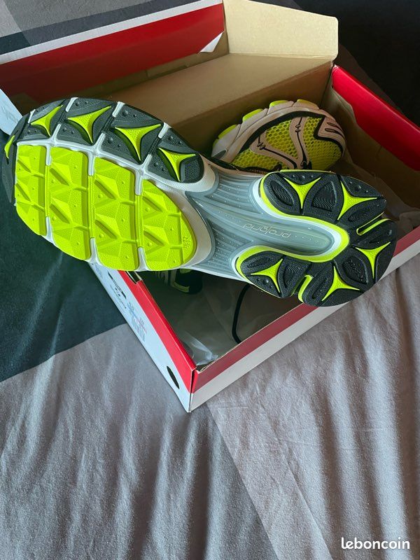 Saucony Progrid Triumph 4 Jaune Argent (image 6)