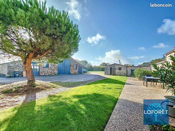 Propriété 8 pièces 180 m²