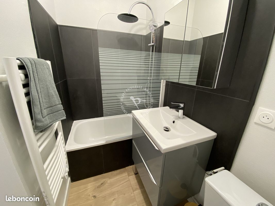 Appartement a louer - 1 pièce(s) - 25 m2 - Surfyn