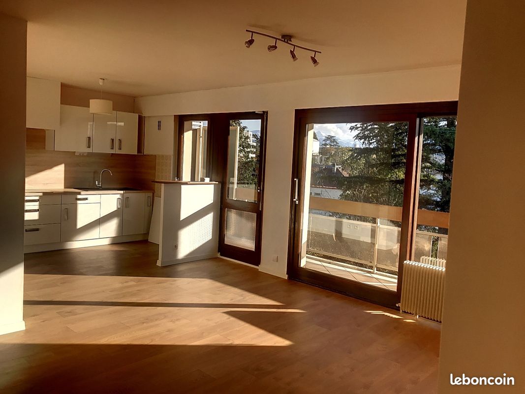 Appartement 2 pièces 49 m² · à Ambilly · 49 m² · 991 €/mois