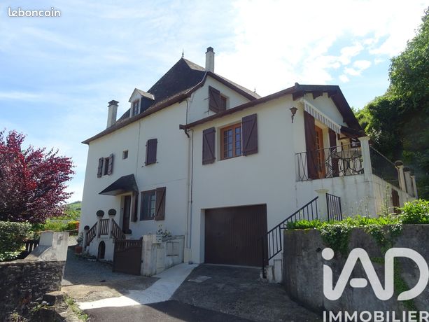 Maison 12 pièces 192 m²