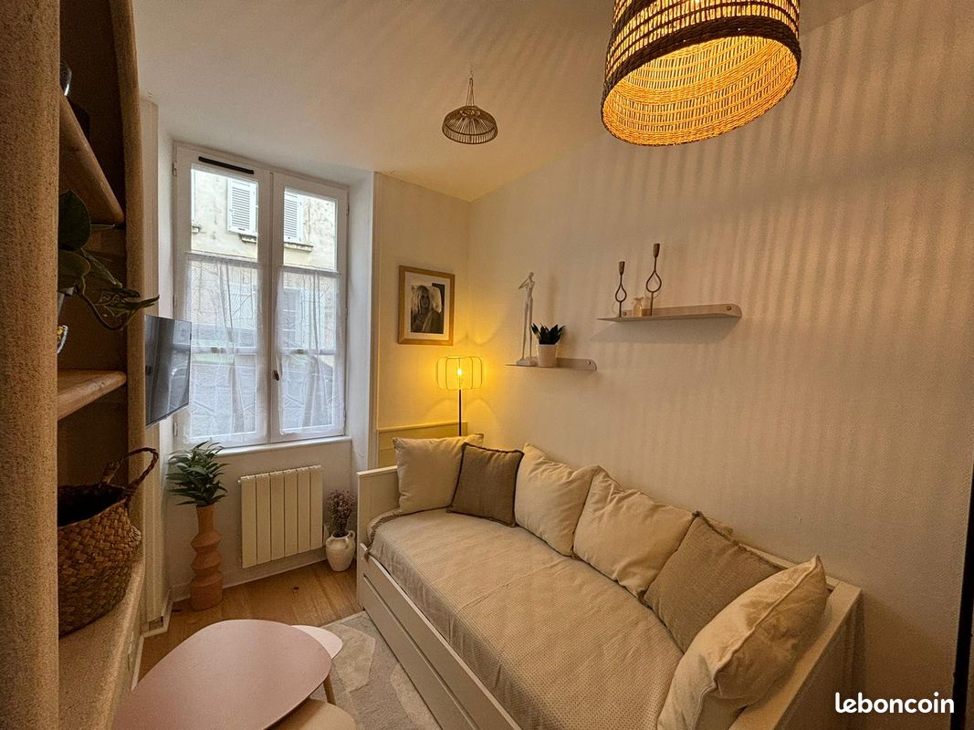 Appartement 1 pièce 15 m² · à La Rochelle · 15 m² · 630 €